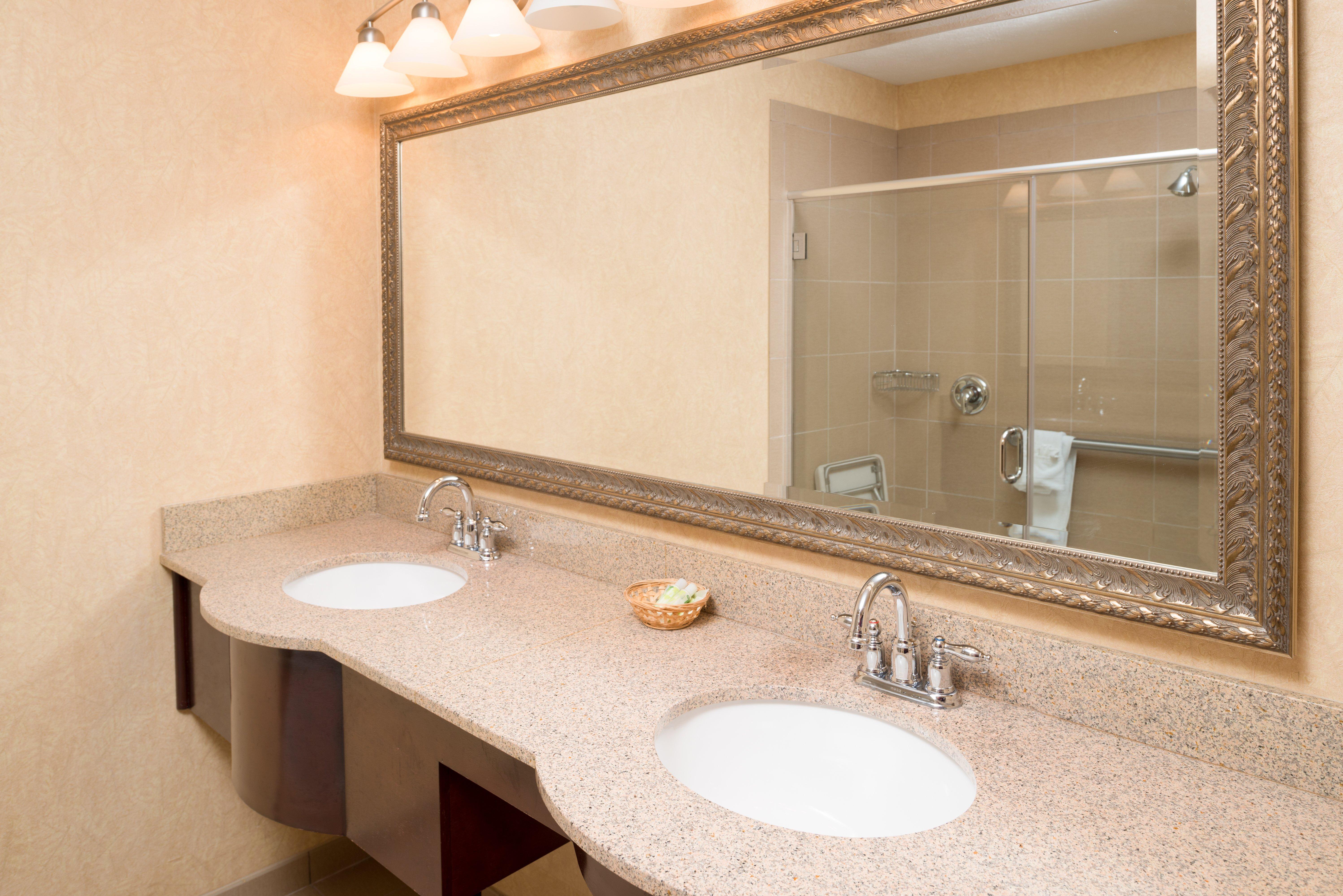 Holiday Inn Express Wenatchee By Ihg Exterior foto