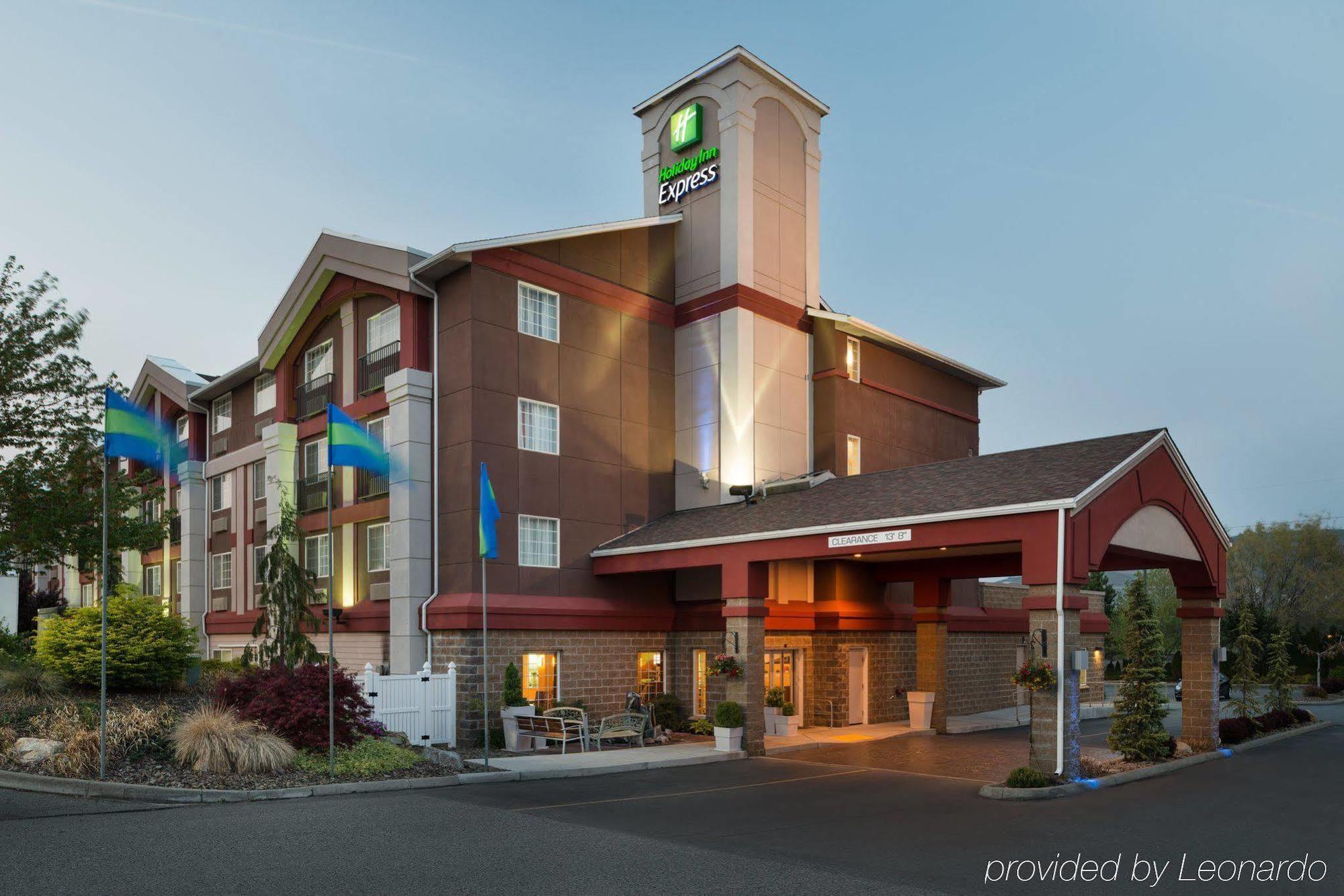 Holiday Inn Express Wenatchee By Ihg Exterior foto