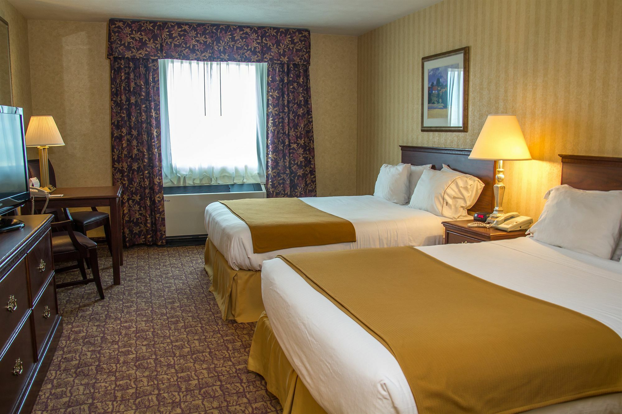 Holiday Inn Express Wenatchee By Ihg Exterior foto